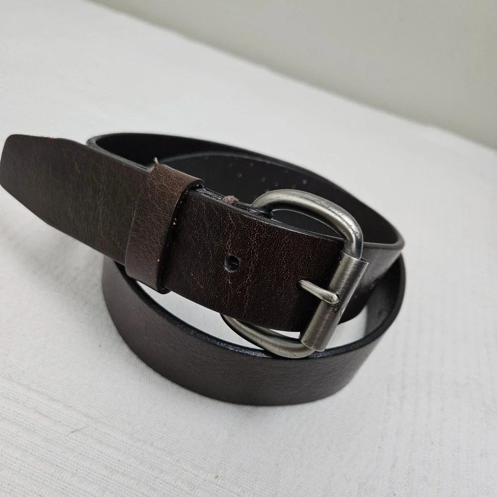 Classic Leather Belt Men's 34/36 Dark Brown‎